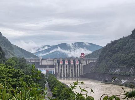 ng电子游戏公司积极迎战渫水50年一遇大洪水